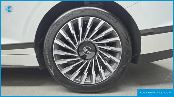 HYUNDAI GRANDEUR CALLIGRAPHY