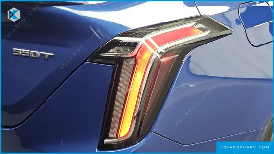 CADILLAC CT4 2.0 SPORT