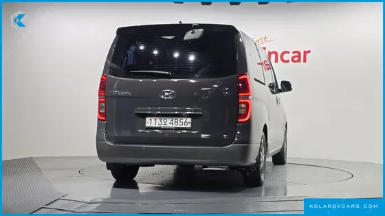 HYUNDAI STAREX URBAN 9-SEATER
