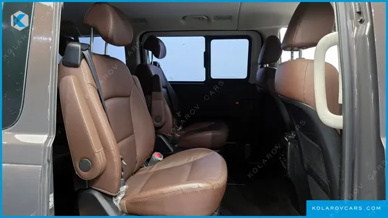 HYUNDAI STAREX URBAN 9-SEATER