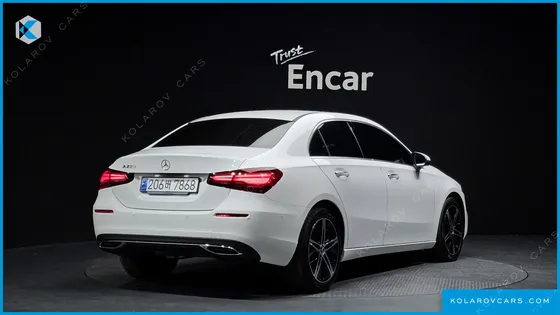 MERCEDES A-CLASS A220 SEDAN