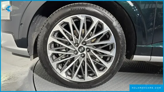HYUNDAI PALISADE GASOLINE 2.5T 4WD 9-SEATER