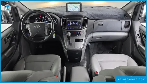 HYUNDAI STAREX VAN 5-SEATER