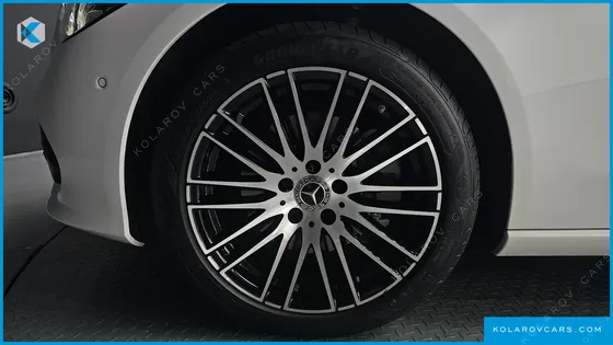 MERCEDES C-CLASS C200 AMG LINE