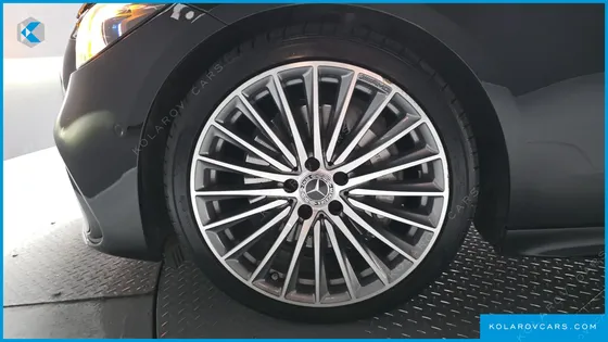 MERCEDES C-CLASS C300 4MATIC AMG LINE