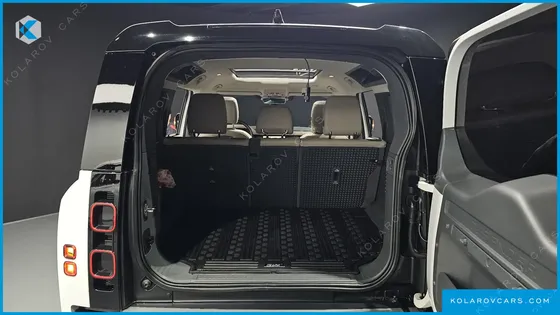 LAND ROVER DEFENDER 110 D240 SE