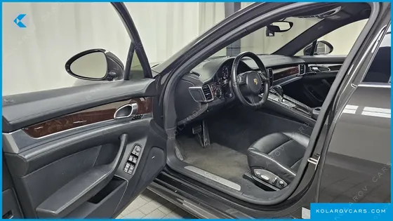 PORSCHE PANAMERA 4.8 TURBO