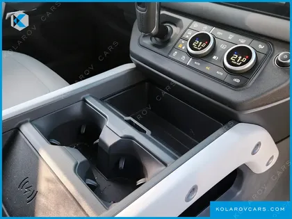 LAND ROVER DEFENDER 90 D250 X-DYNAMIC SE