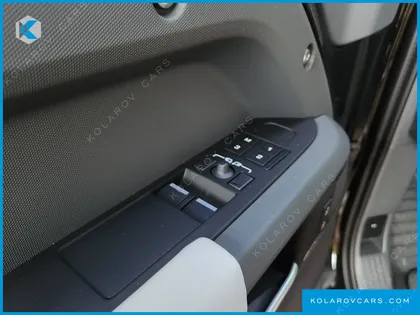 LAND ROVER DEFENDER 90 D250 X-DYNAMIC SE