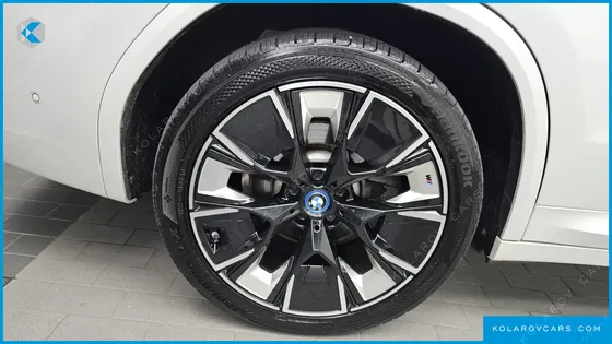BMW IX3 M SPORTS