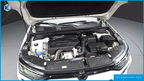 KGM - SSANGYONG KORANDO GASOLINE 1.5 2WD C7 BLACK EDITION