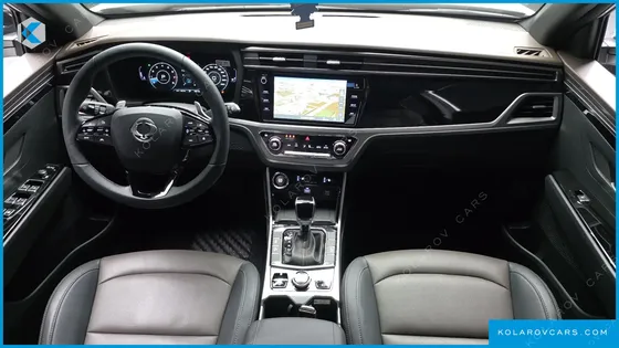 KGM - SSANGYONG KORANDO GASOLINE 1.5 2WD C7 BLACK EDITION
