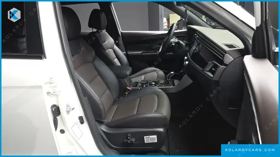 KGM - SSANGYONG KORANDO GASOLINE 1.5 2WD C7 BLACK EDITION