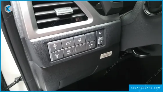 KGM - SSANGYONG KORANDO GASOLINE 1.5 2WD C7 BLACK EDITION