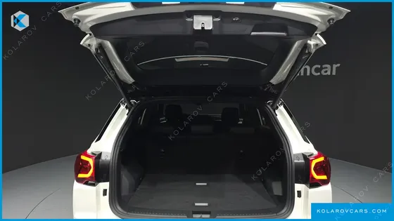 KGM - SSANGYONG KORANDO GASOLINE 1.5 2WD C7 BLACK EDITION