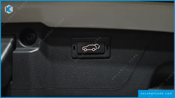 KGM - SSANGYONG KORANDO GASOLINE 1.5 2WD C7 BLACK EDITION