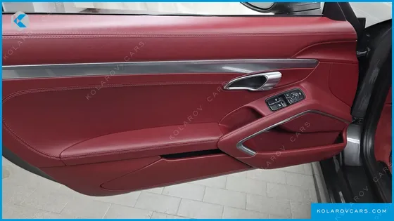 PORSCHE 718 2.0