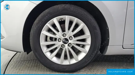 KIA K7 3.0 LPI TRENDY(RENTED CAR)