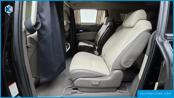 KIA CARNIVAL DIESEL 9-SEATER HI-LIMOUSINE