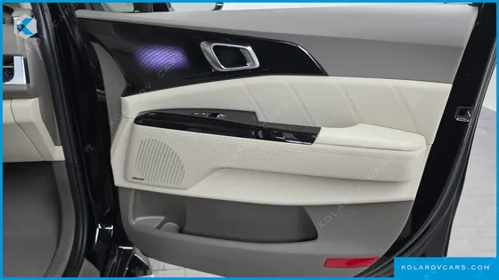 KIA CARNIVAL DIESEL 9-SEATER HI-LIMOUSINE