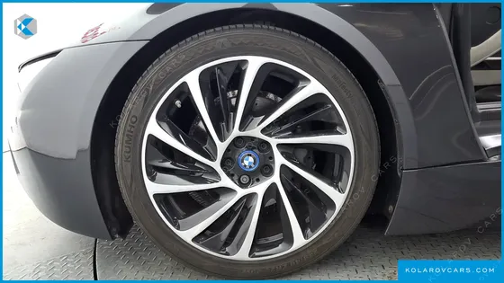BMW I8 COUPE