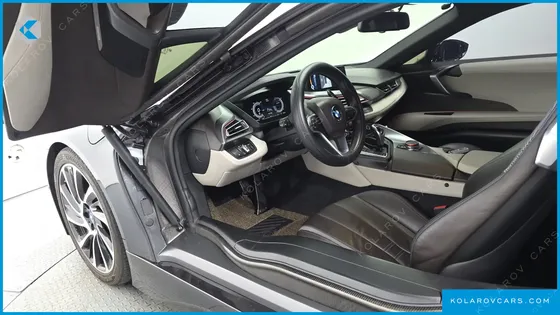 BMW I8 COUPE