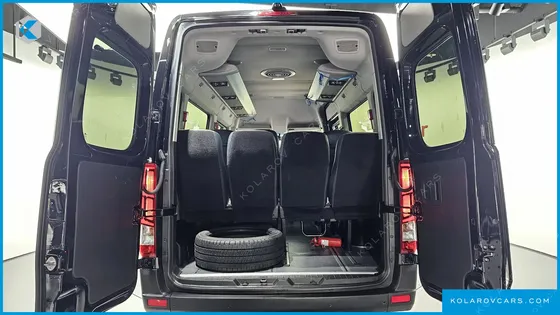 HYUNDAI SOLATI 15-SEATER