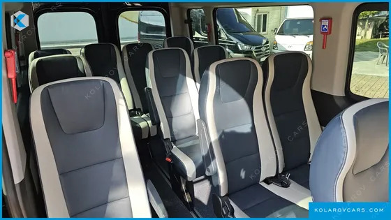 HYUNDAI SOLATI 15-SEATER