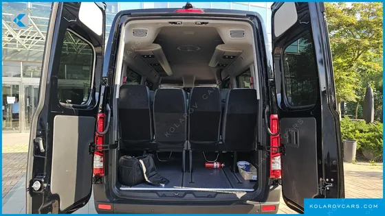 HYUNDAI SOLATI 15-SEATER