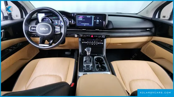 KIA CARNIVAL DIESEL 9-SEATER PRESTIGE
