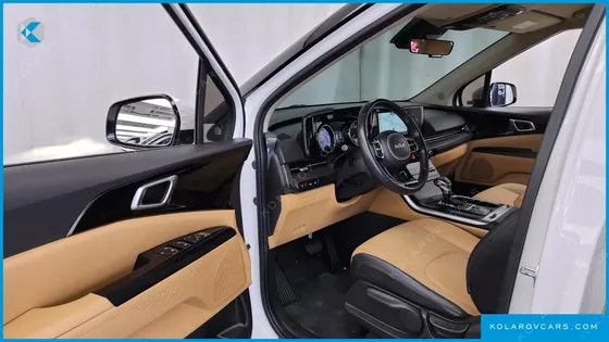 KIA CARNIVAL DIESEL 9-SEATER PRESTIGE