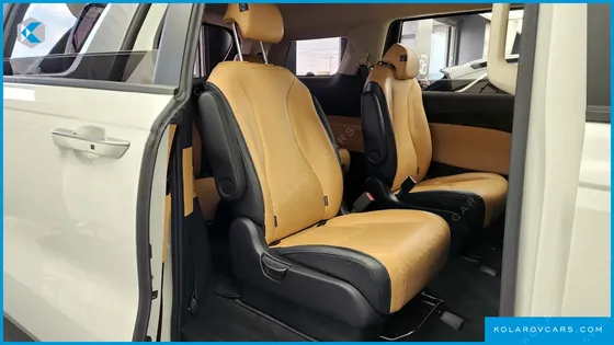 KIA CARNIVAL DIESEL 9-SEATER PRESTIGE