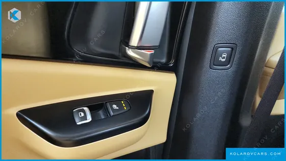 KIA CARNIVAL DIESEL 9-SEATER PRESTIGE