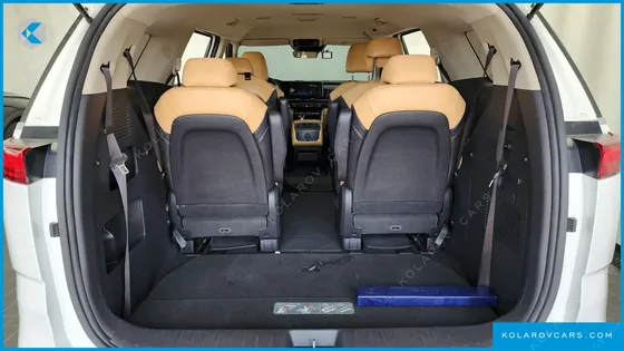 KIA CARNIVAL DIESEL 9-SEATER PRESTIGE