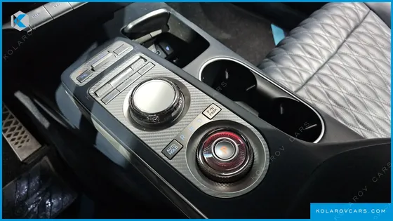 GENESIS GV70 2.5T GASOLINE 2WD