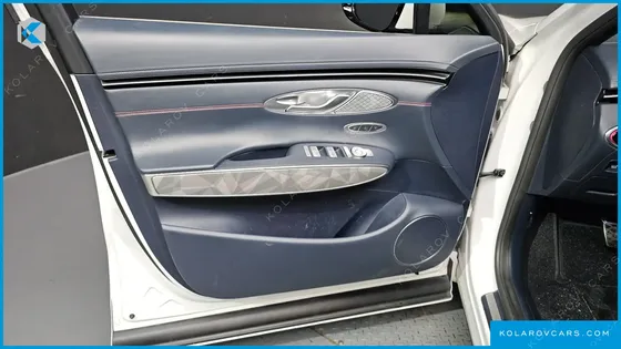 GENESIS GV70 2.5T GASOLINE 2WD
