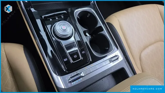 KIA CARNIVAL DIESEL 9-SEATER NOBLESSE