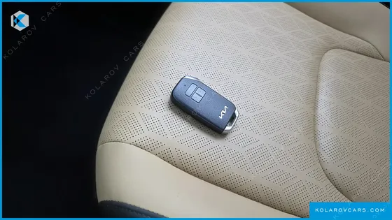 KIA CARNIVAL DIESEL 9-SEATER NOBLESSE