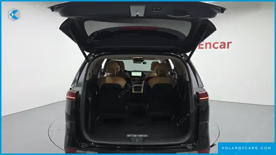 KIA CARNIVAL DIESEL 9-SEATER NOBLESSE