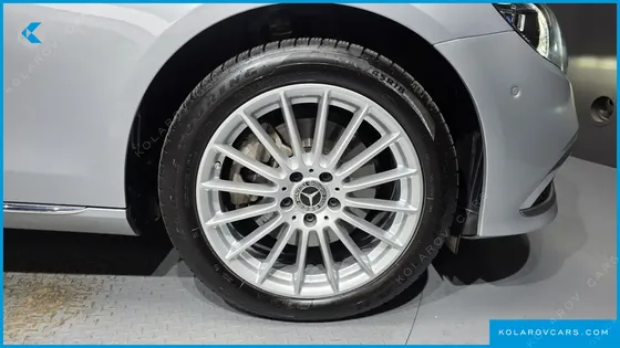 MERCEDES E-CLASS E220D 4MATIC EXCLUSIVE