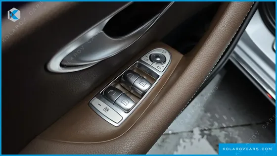 MERCEDES E-CLASS E220D 4MATIC EXCLUSIVE
