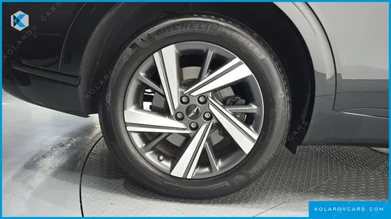 GENESIS GV70 2.5T GASOLINE 2WD