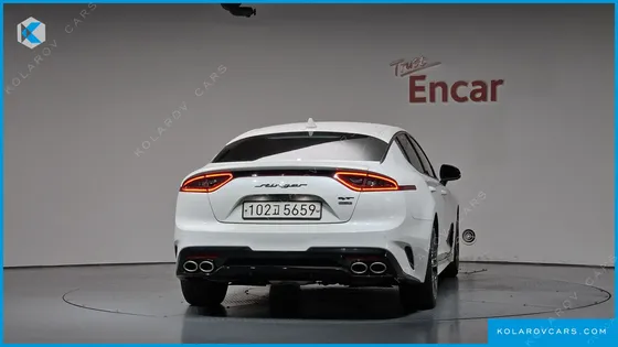 KIA STINGER 3.3 TURBO AWD