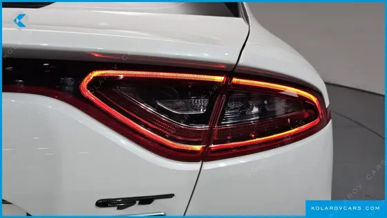 KIA STINGER 3.3 TURBO AWD