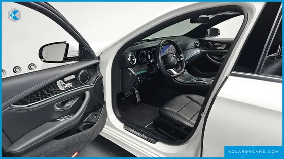 MERCEDES E-CLASS E220D 4MATIC AMG LINE