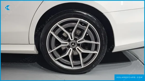 MERCEDES E-CLASS E220D 4MATIC AMG LINE