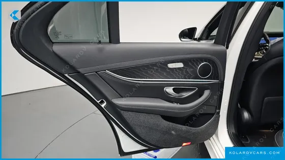 MERCEDES E-CLASS E220D 4MATIC AMG LINE