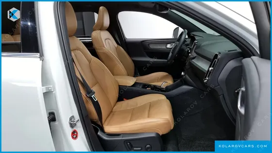 VOLVO XC40 B4 INSCRIPTION
