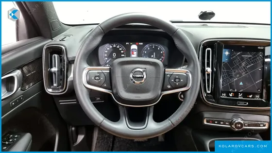 VOLVO XC40 B4 INSCRIPTION