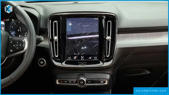 VOLVO XC40 B4 INSCRIPTION